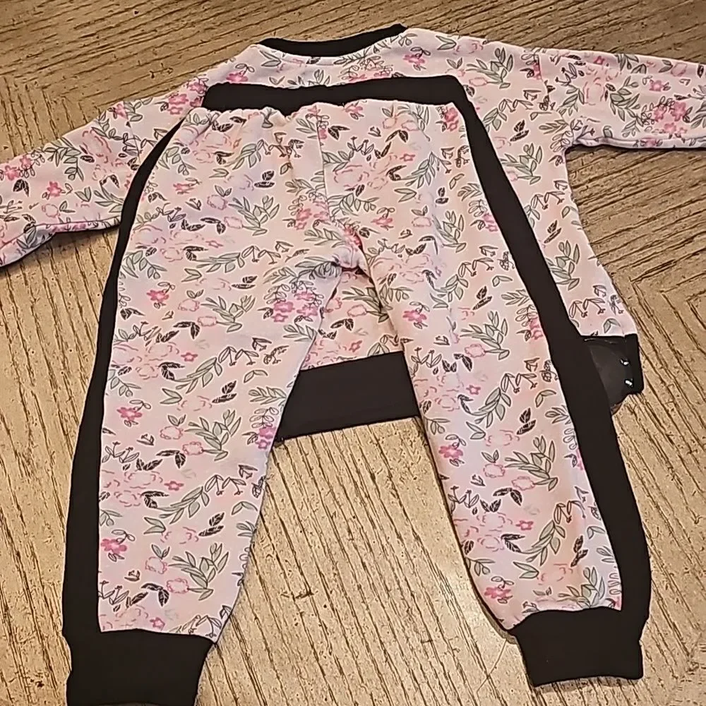 4T floral long sleeve pj set Limited Too